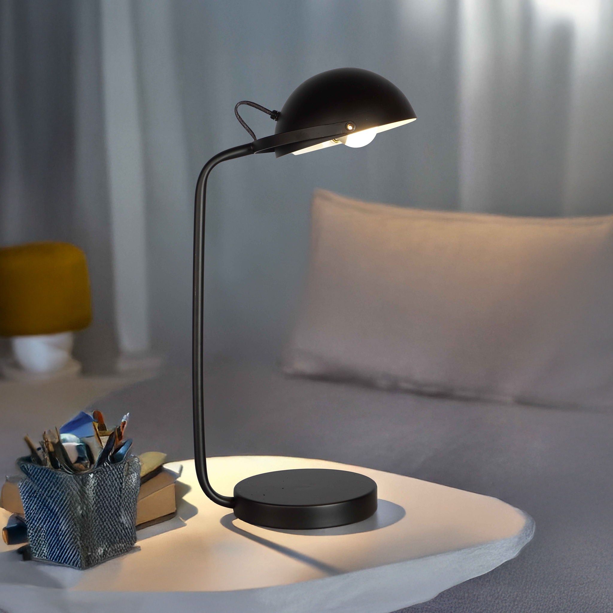 Table Lamp - Black Finish - Urban Living Furniture (Los Angeles, CA)