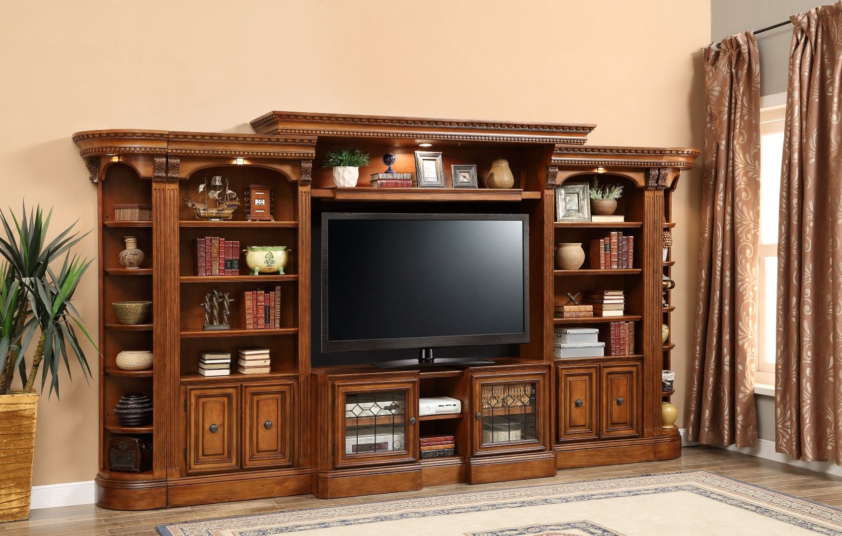 Huntington - Expandable Console - Antique Vintage Pecan