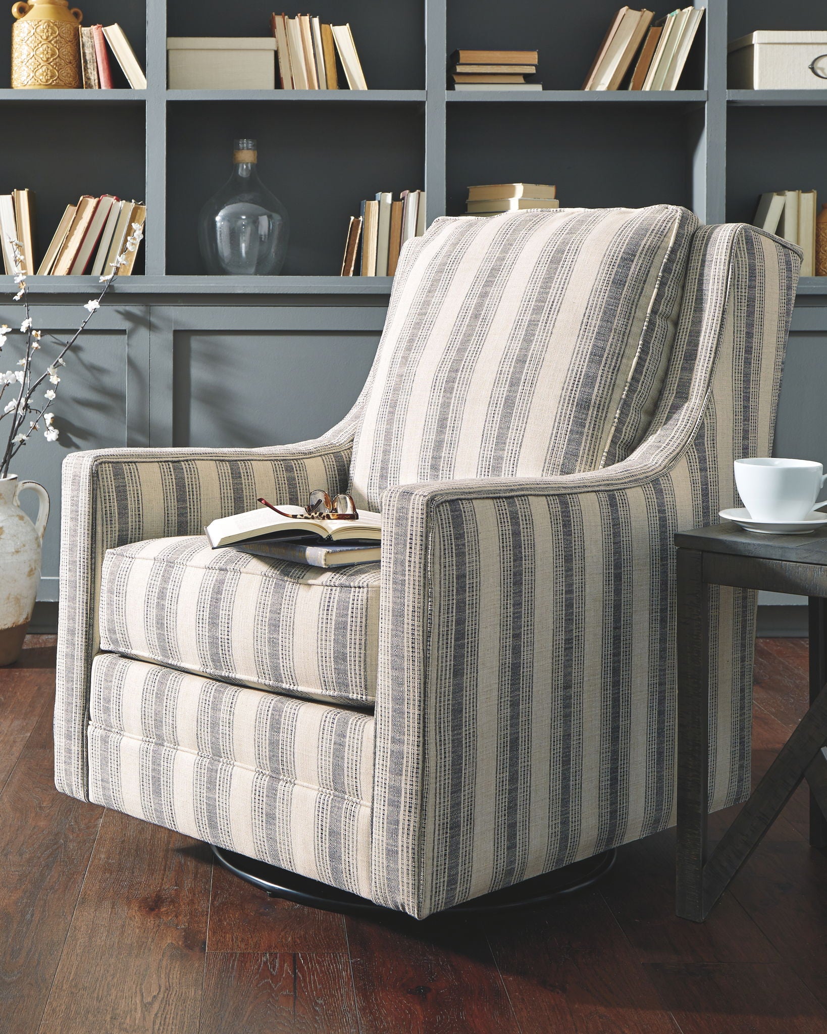 Kambria - Swivel Glider Accent Chair - Urban Living Furniture (Los Angeles, CA)