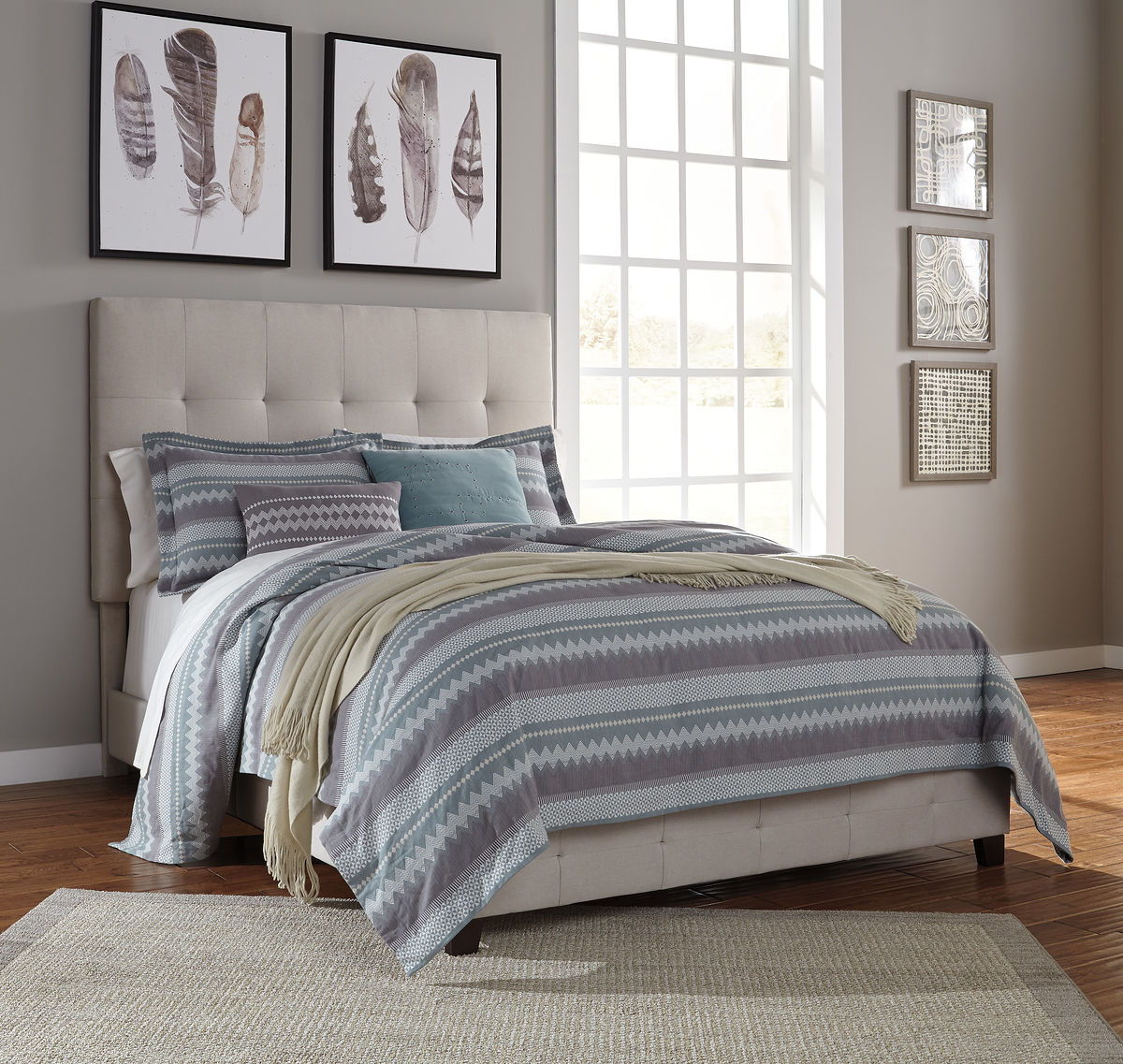 Culverbach - Gray - 5 Pc. - Dresser, Mirror, Queen Upholstered Bed, 2 Nightstands - Urban Living Furniture (Los Angeles, CA)