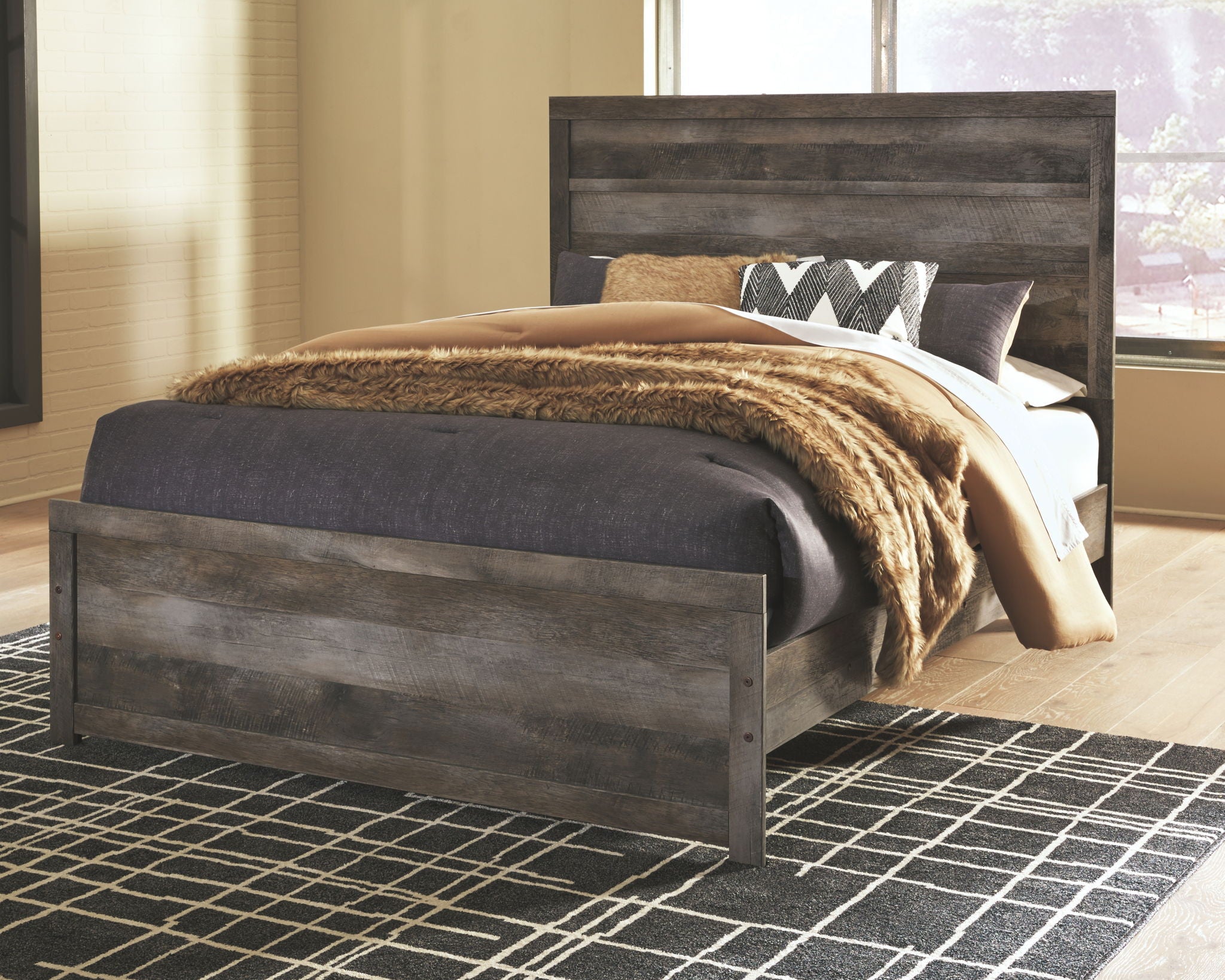 Wynnlow - Panel Bed - Urban Living Furniture (Los Angeles, CA)