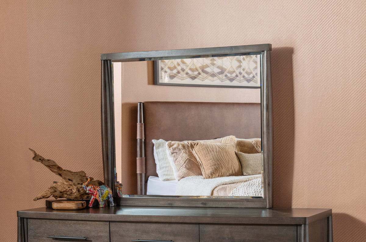 Koko - Beveled Glass Wall Or Dresser Mirror - Minx