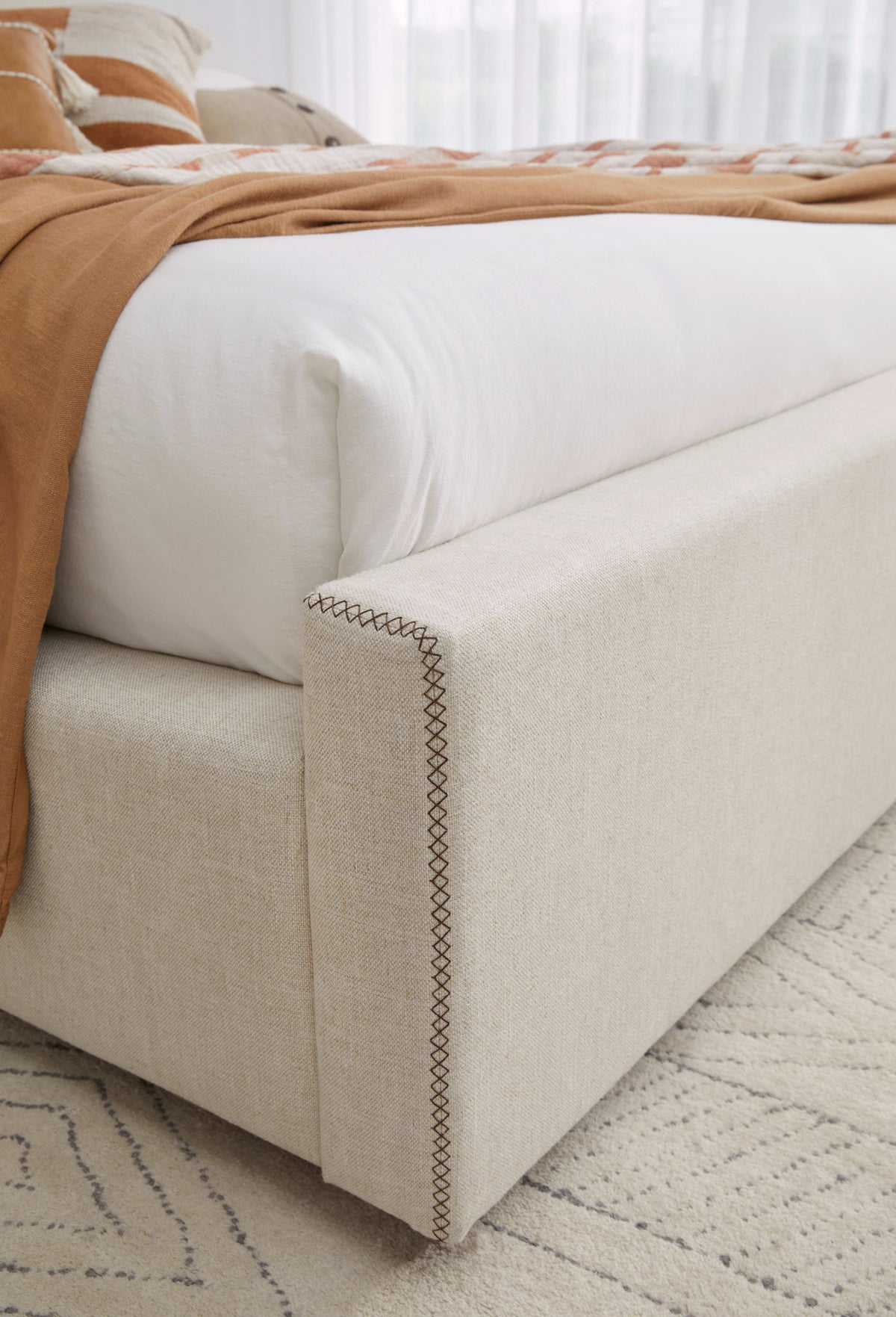 Virgil Louis - Upholstered Platform Bed (2026)