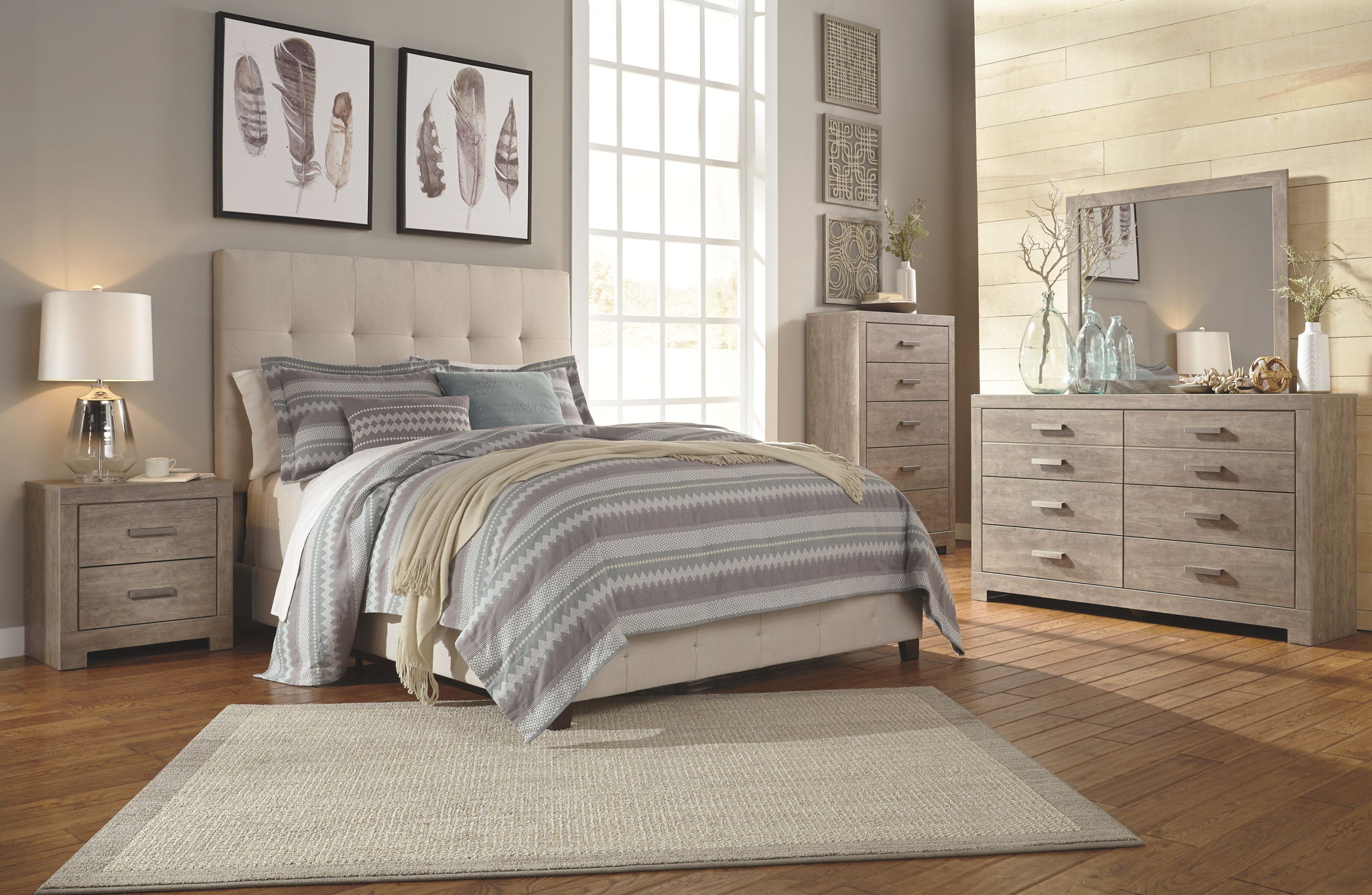 Culverbach - Gray - 5 Pc. - Dresser, Mirror, Queen Upholstered Bed, 2 Nightstands - Urban Living Furniture (Los Angeles, CA)