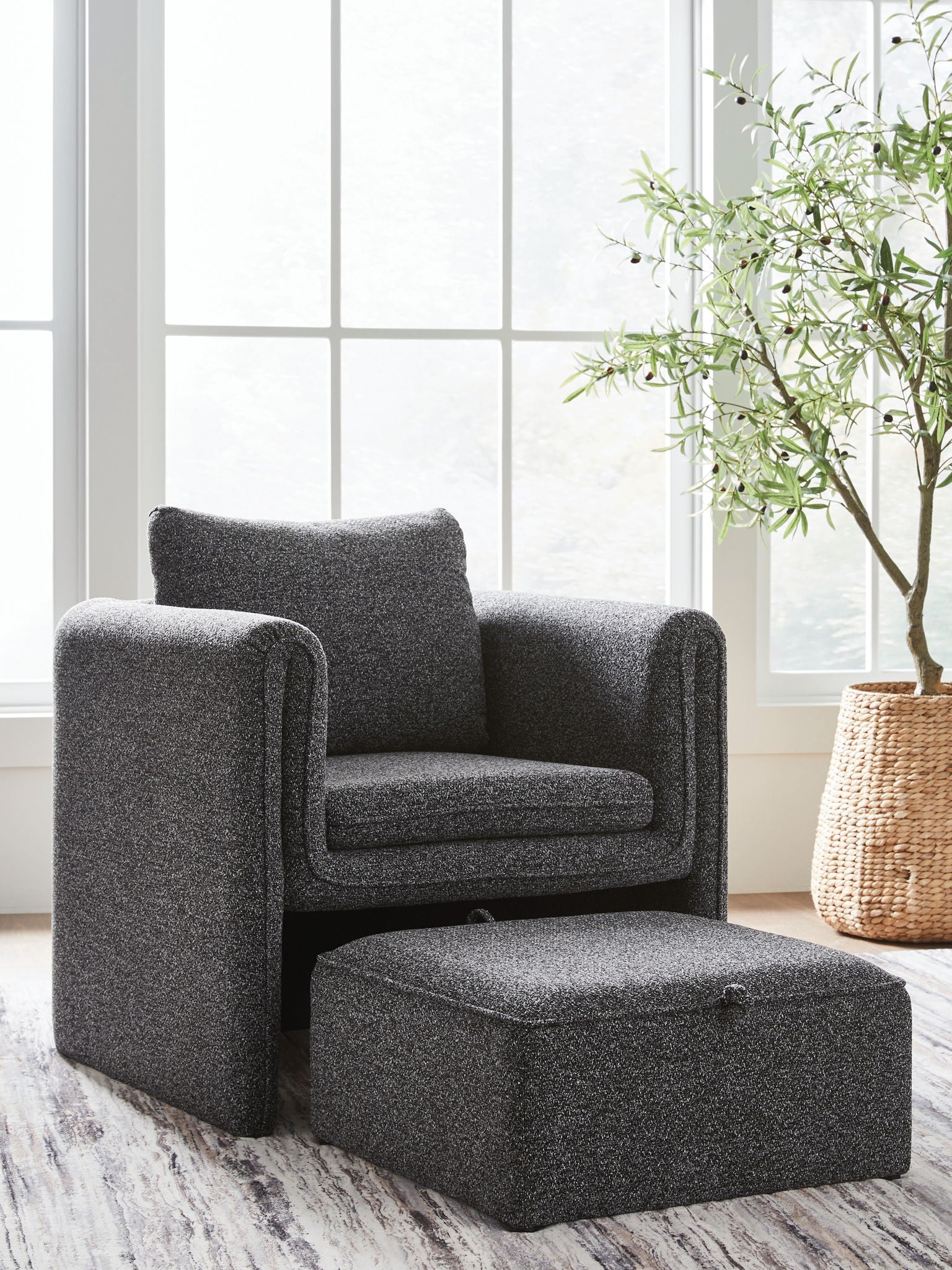 Vreni - Charcoal / Black - Accent Chair - Urban Living Furniture (Los Angeles, CA)