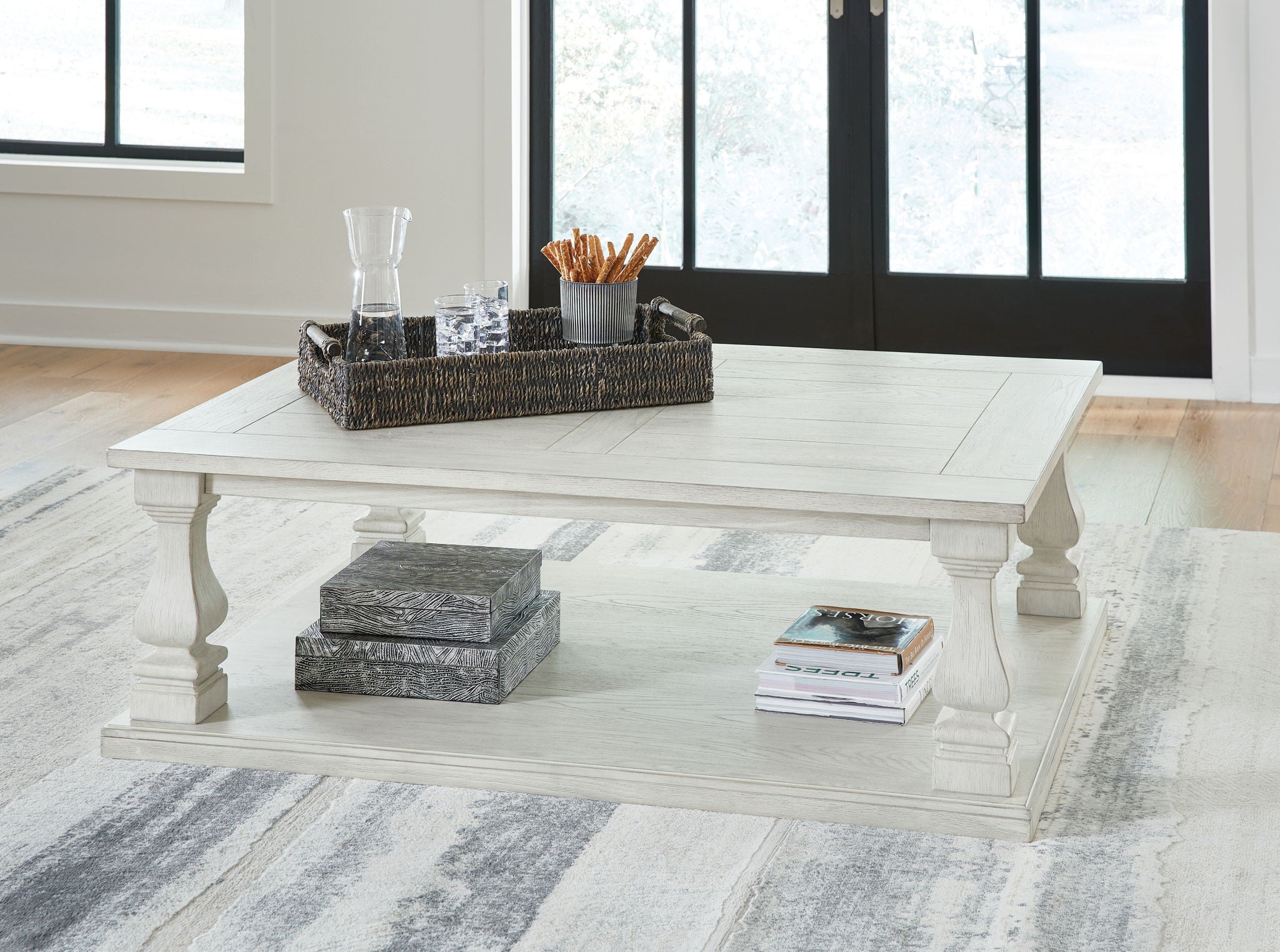Arlendyne - Antique White - Rectangular Cocktail Table - Urban Living Furniture (Los Angeles, CA)