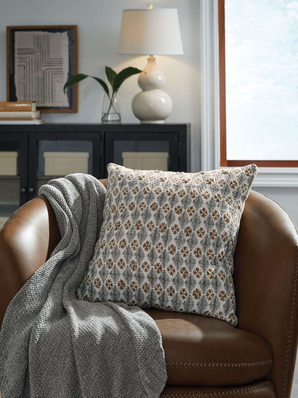 Dainwick - Pillow (Set of 4) - White / Gray / Brown - Urban Living Furniture (Los Angeles, CA)