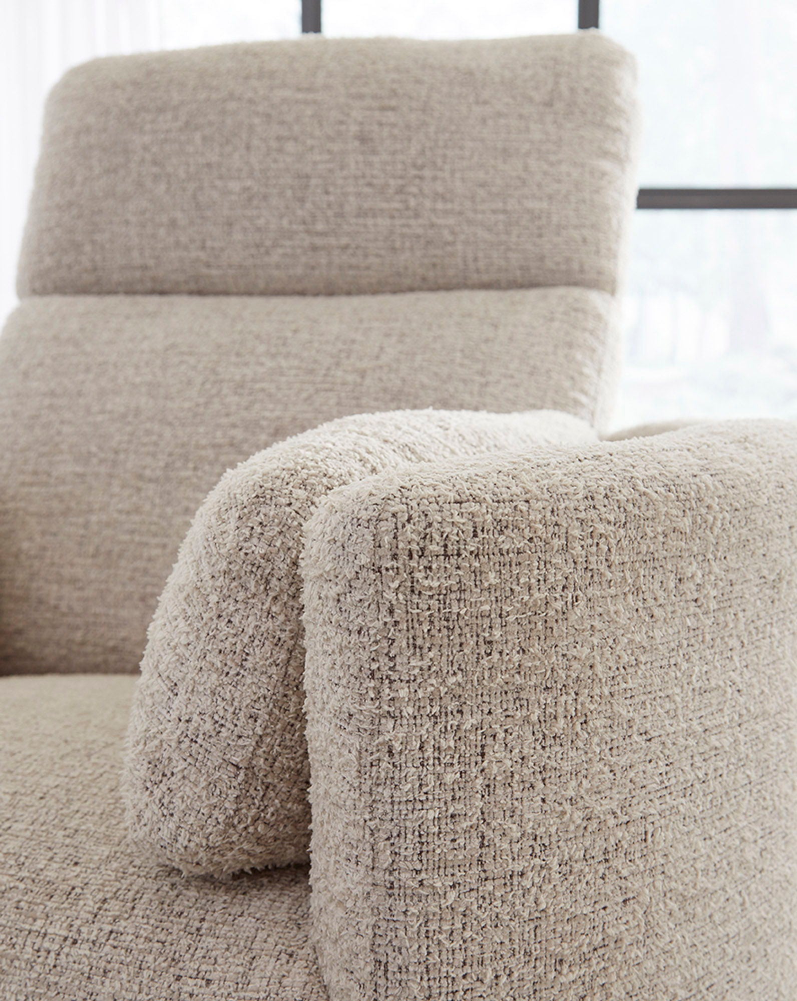 Radius - Manual Swivel Recliner