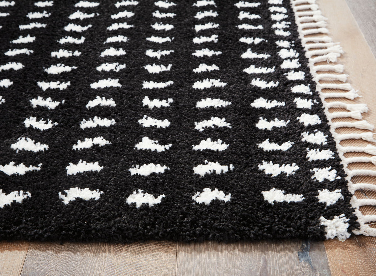 Minston - 5' x 7' Rug - Black / White - Urban Living Furniture (Los Angeles, CA)