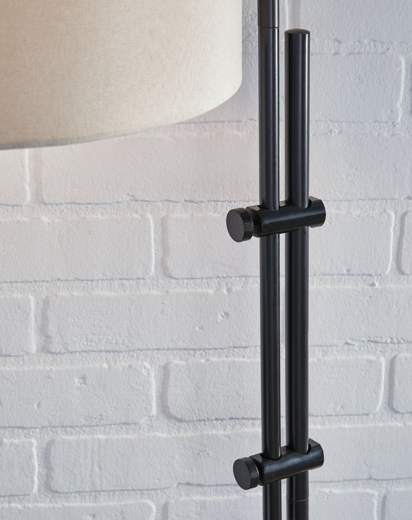 Baronvale - Metal Accent Lamp - Urban Living Furniture (Los Angeles, CA)