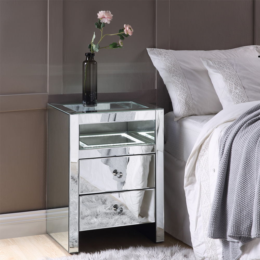 Dominic - Accent Table With LED - Mirrored - Urban Living Furniture (Los Angeles, CA)