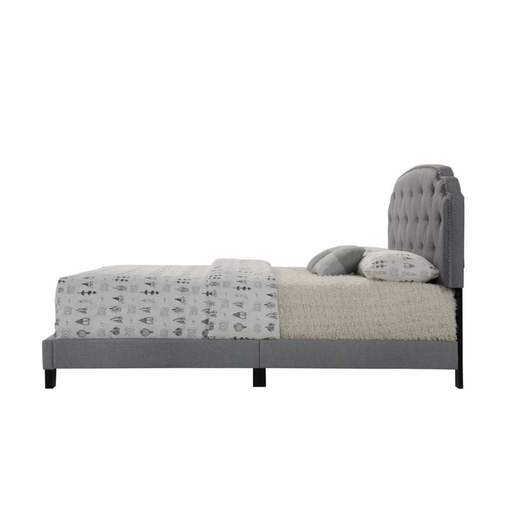 Tradilla - Queen Bed - Gray Fabric - Urban Living Furniture (Los Angeles, CA)