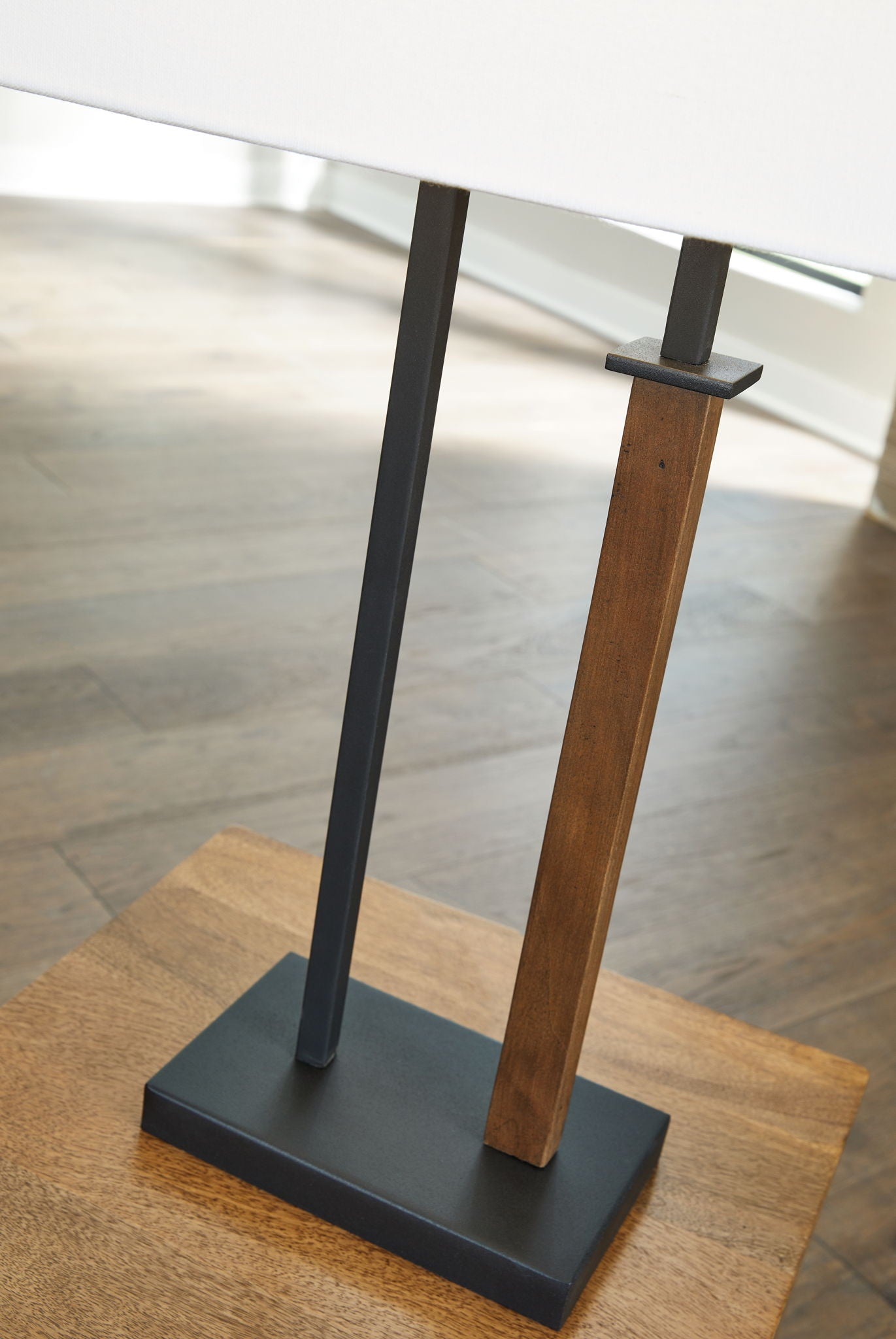 Voslen - Black / Brown - Metal Table Lamp (Set of 2) - Urban Living Furniture (Los Angeles, CA)
