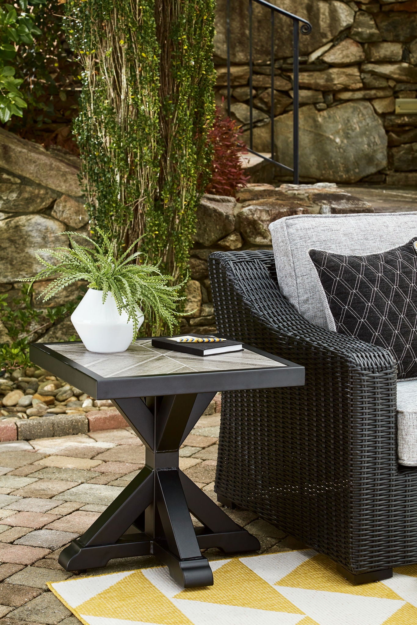 Beachcroft - Square End Table - Black / Light Gray