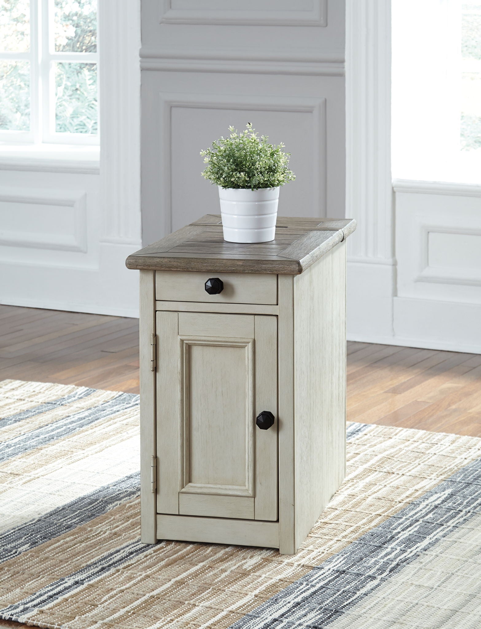 Bolanburg - Chair Side End Table - Urban Living Furniture (Los Angeles, CA)