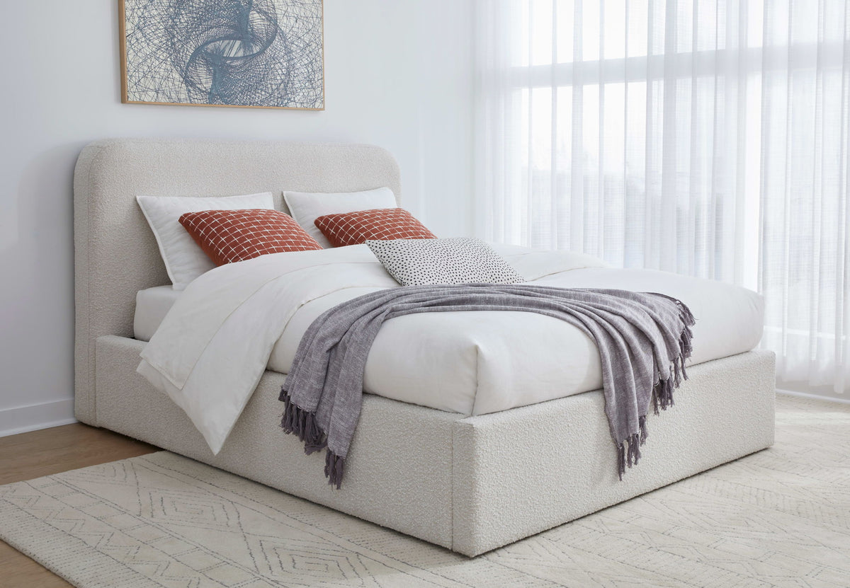 Virgil Off-White - Upholstered Platform Bed (2026)