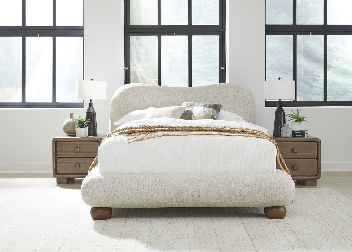 Afra - Chenille Upholstered Wood Leg Platform Bed