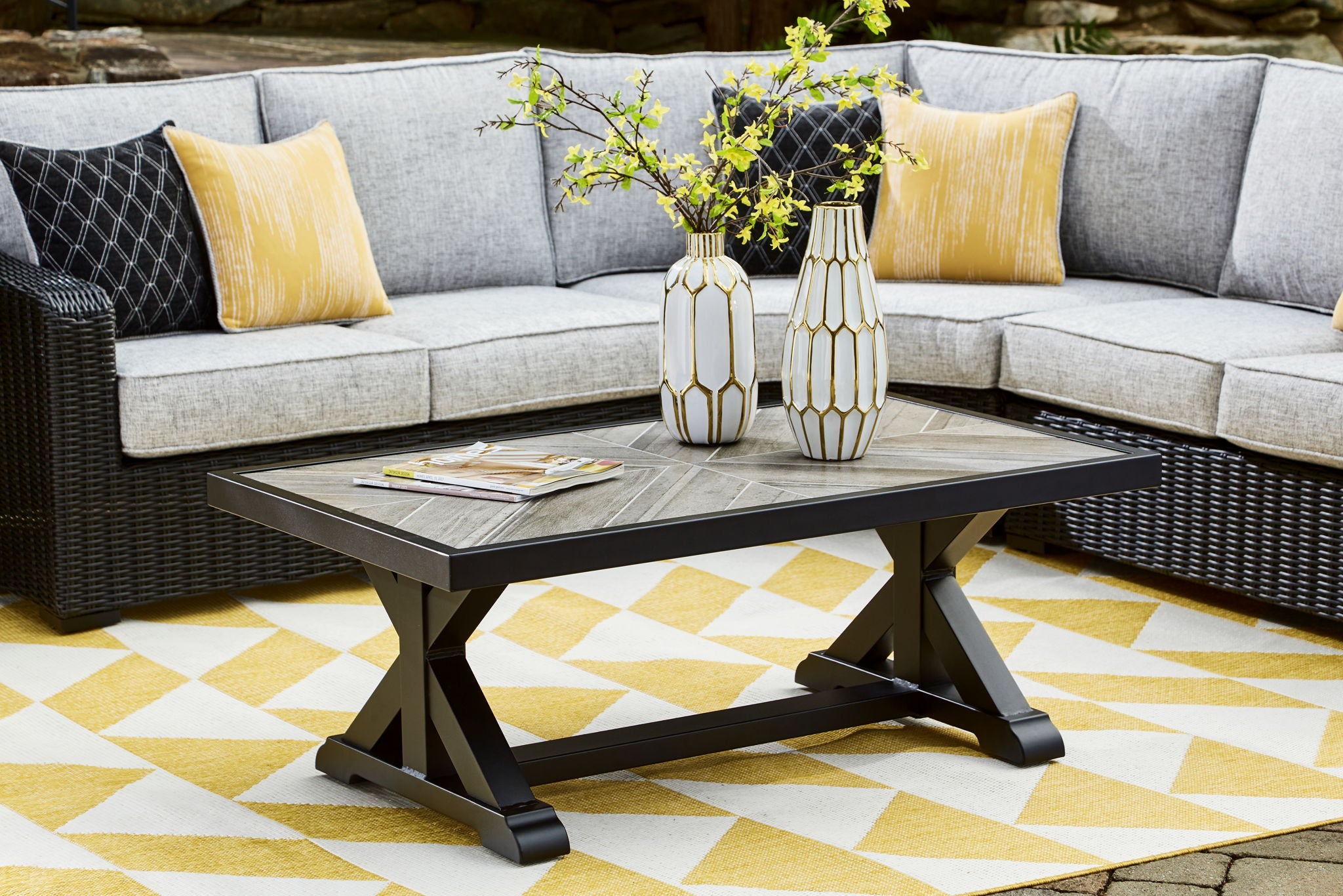 Beachcroft - Rectangular Cocktail Table - Black / Light Gray - Urban Living Furniture (Los Angeles, CA)