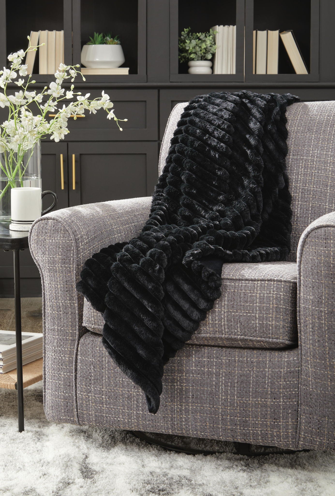 Alsonwell - Throw - Urban Living Furniture (Los Angeles, CA)