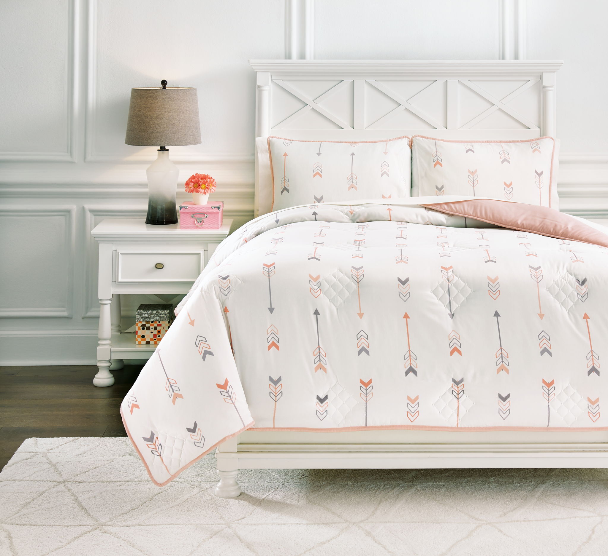 Lexann - Comforter Set - Urban Living Furniture (Los Angeles, CA)