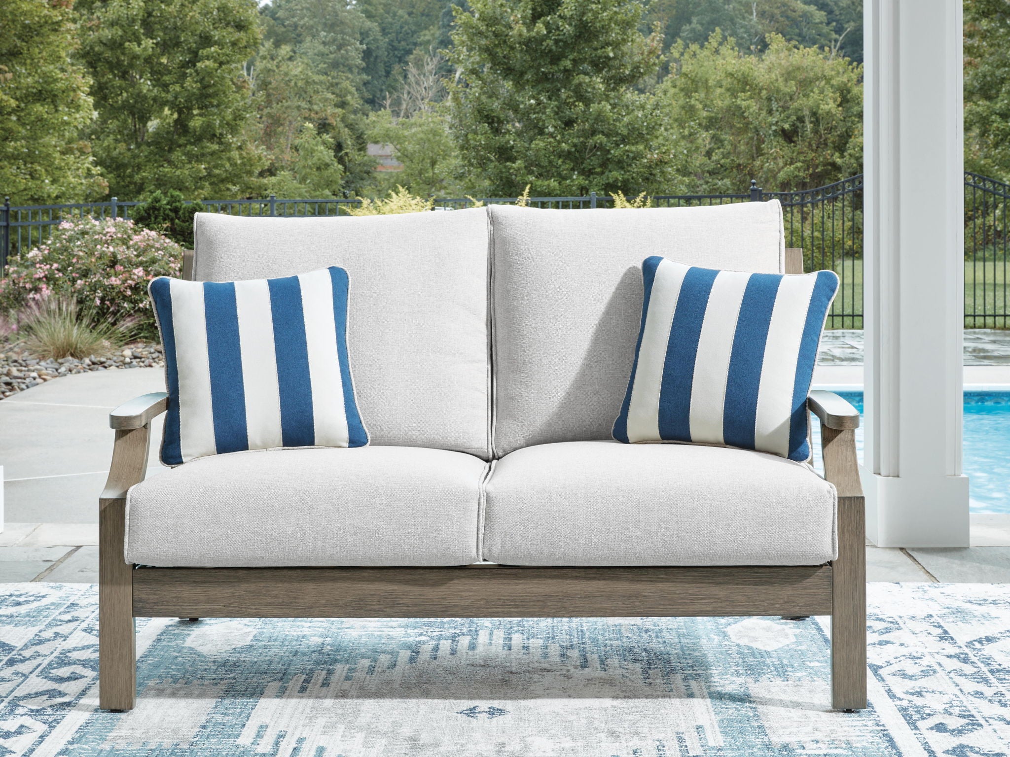 Rainier Ranch - Loveseat With Cushion - Brown / Beige - Urban Living Furniture (Los Angeles, CA)