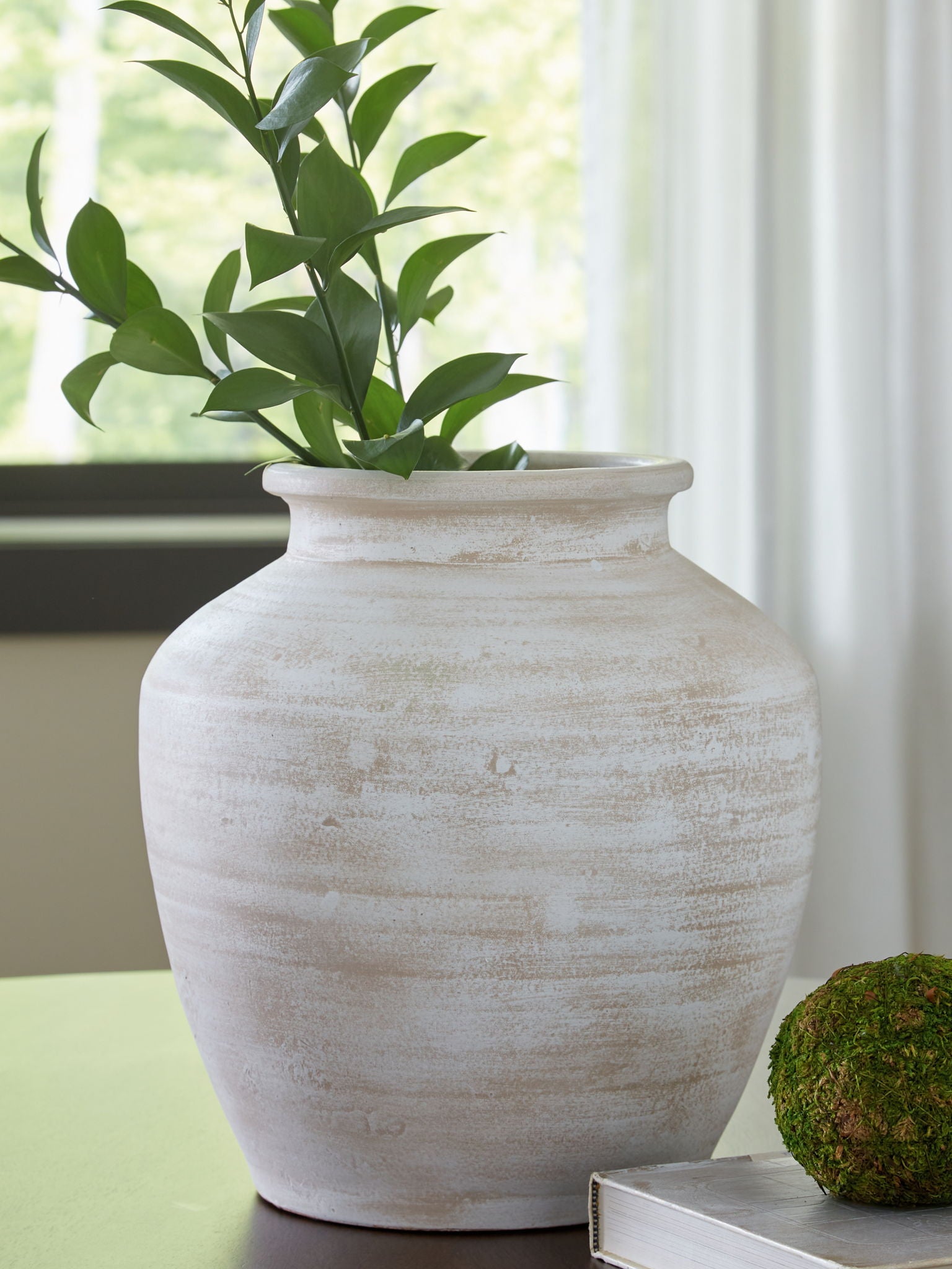 Meadie - 12" Vase - Urban Living Furniture (Los Angeles, CA)
