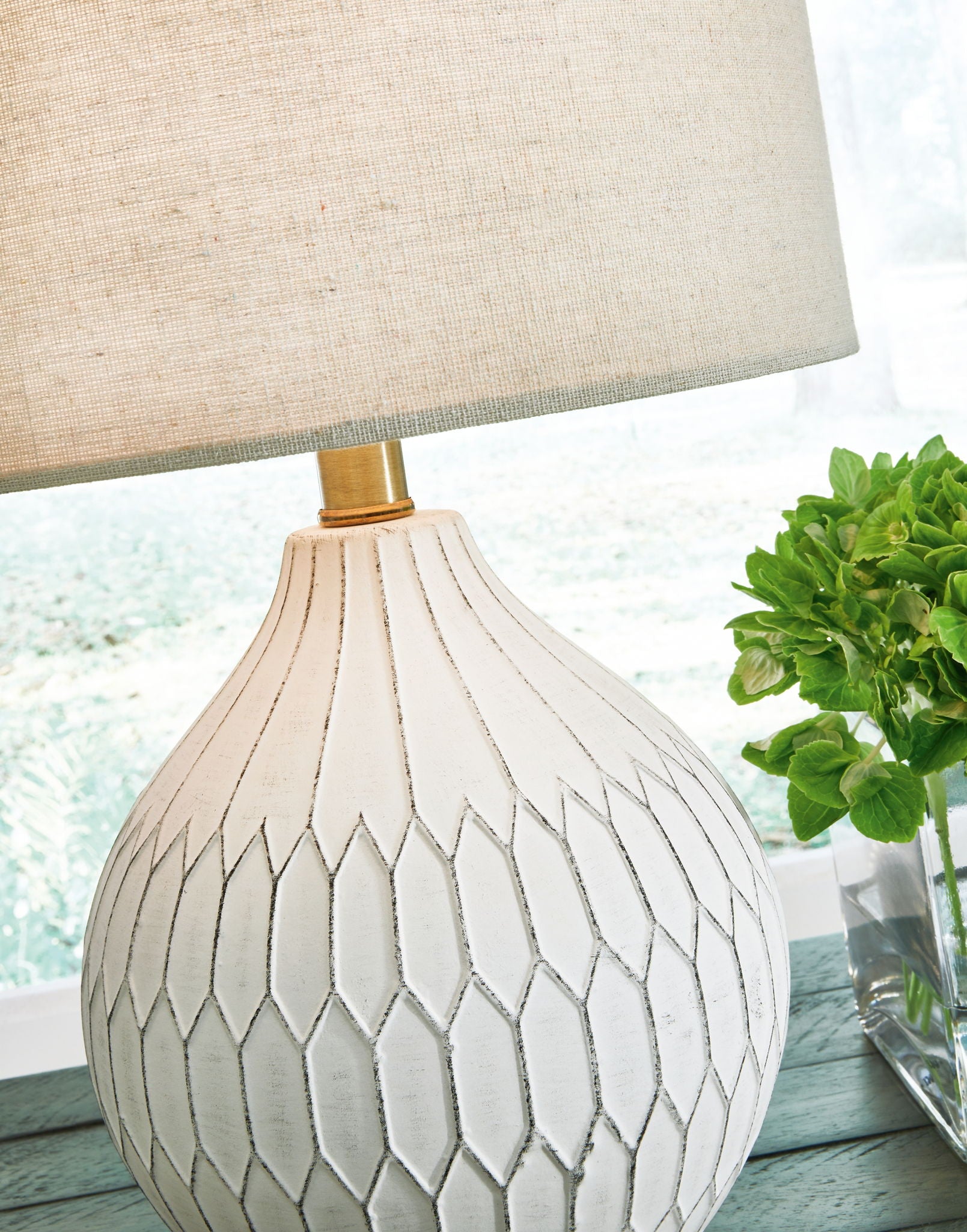 Wardmont - White - Ceramic Table Lamp - Urban Living Furniture (Los Angeles, CA)