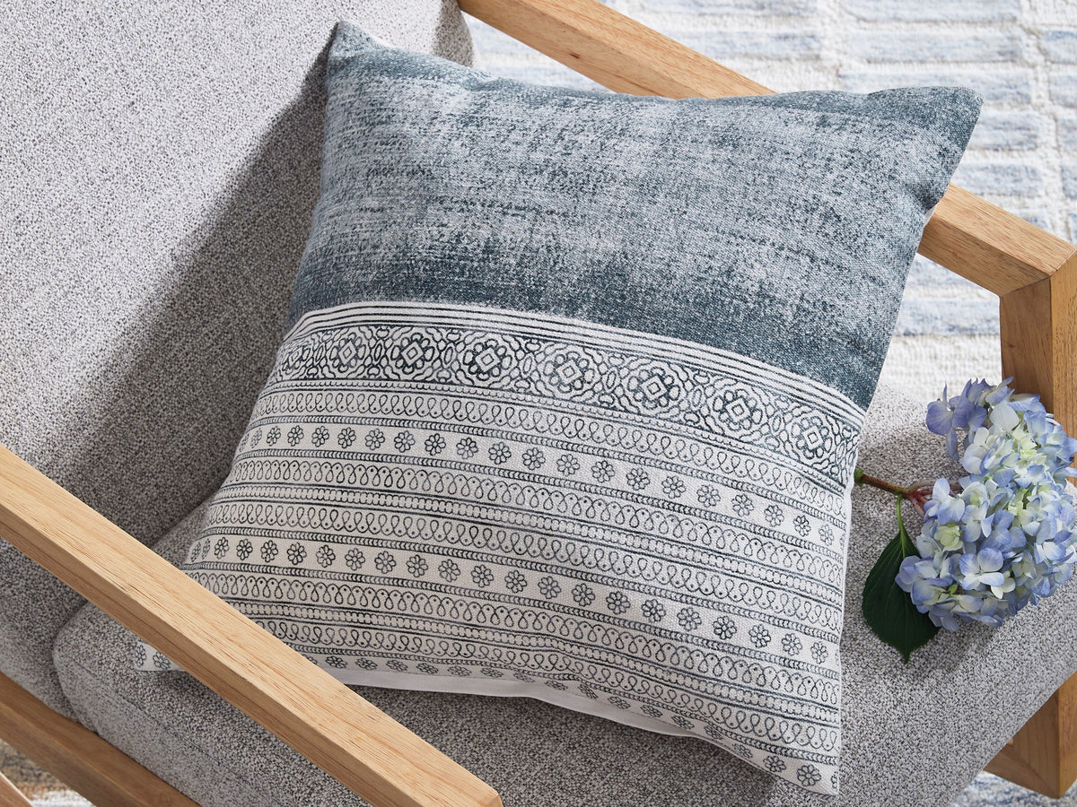 Harperville - Pillow (Set of 4) - Blue / White - Urban Living Furniture (Los Angeles, CA)