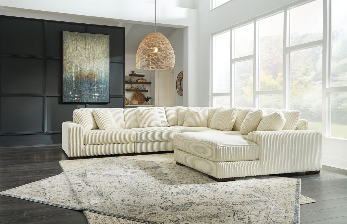 Lindyn - 5 Piece Sectional