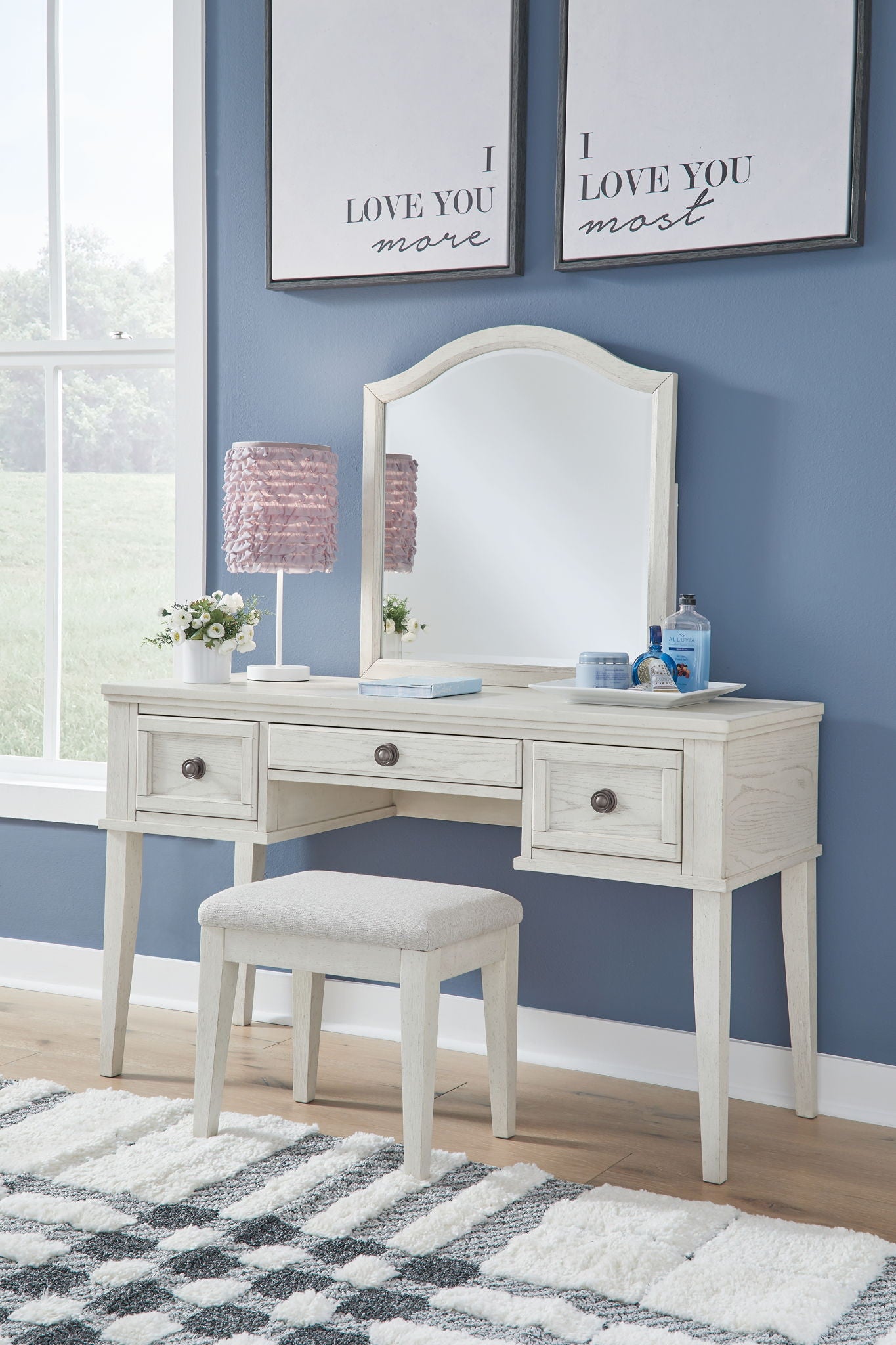 Robbinsdale - Antique White - Mirrored Vanity With Stool - Urban Living Furniture (Los Angeles, CA)