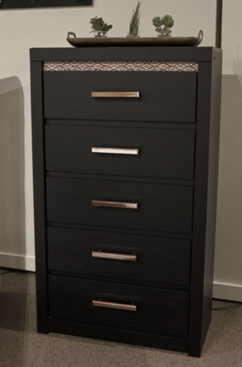 Shoralli - Five Drawer Chest - Black - Urban Living Furniture (Los Angeles, CA)