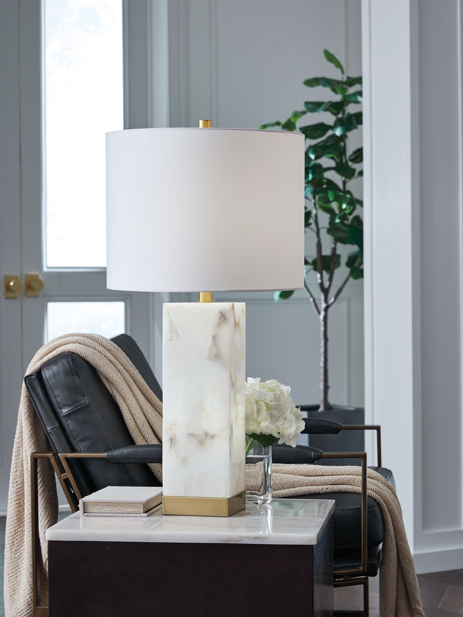 Linderfield - White / Gold Finish - Alabaster Table Lamp - Urban Living Furniture (Los Angeles, CA)
