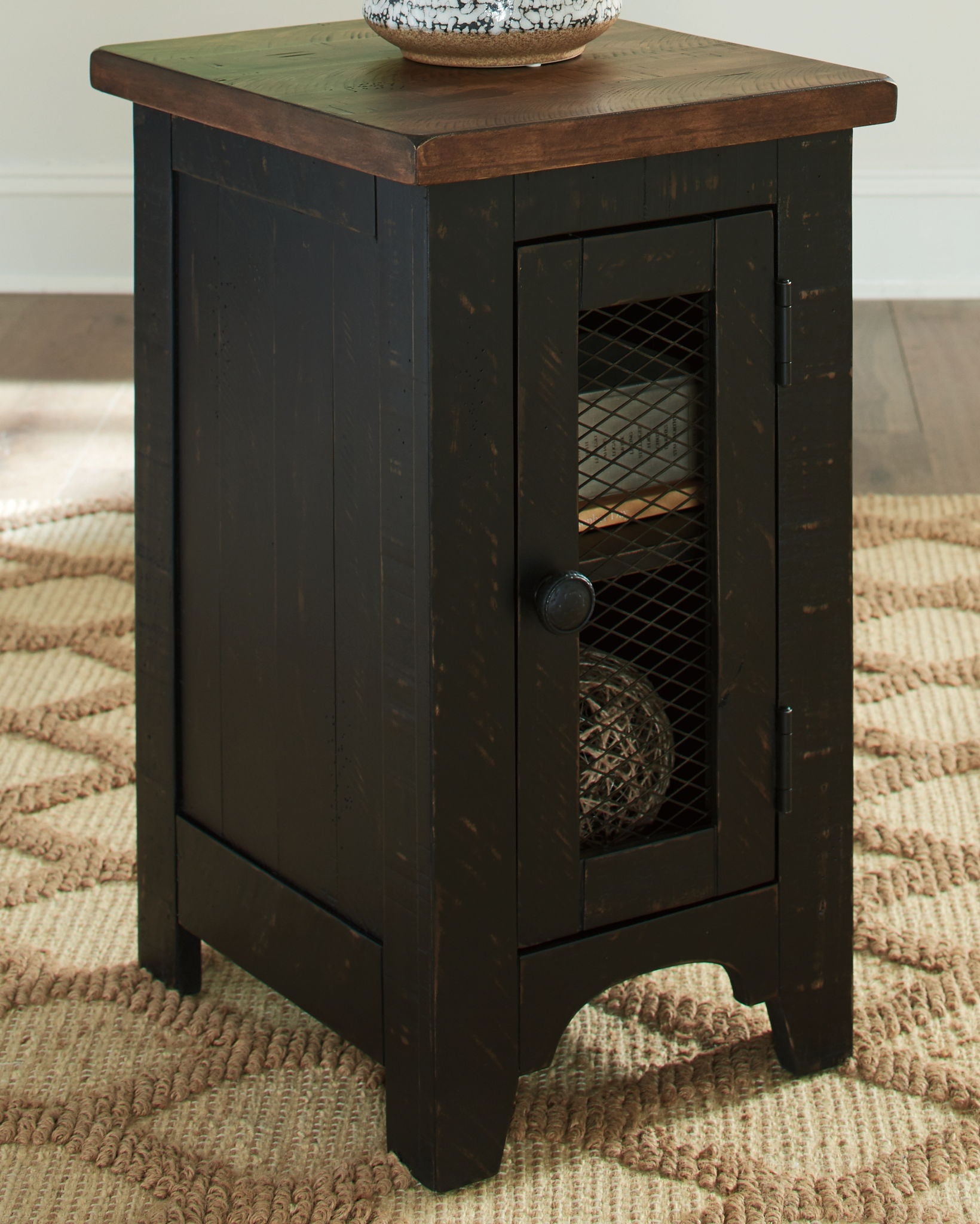 Valebeck - Chair Side End Table - Black / Brown - Urban Living Furniture (Los Angeles, CA)
