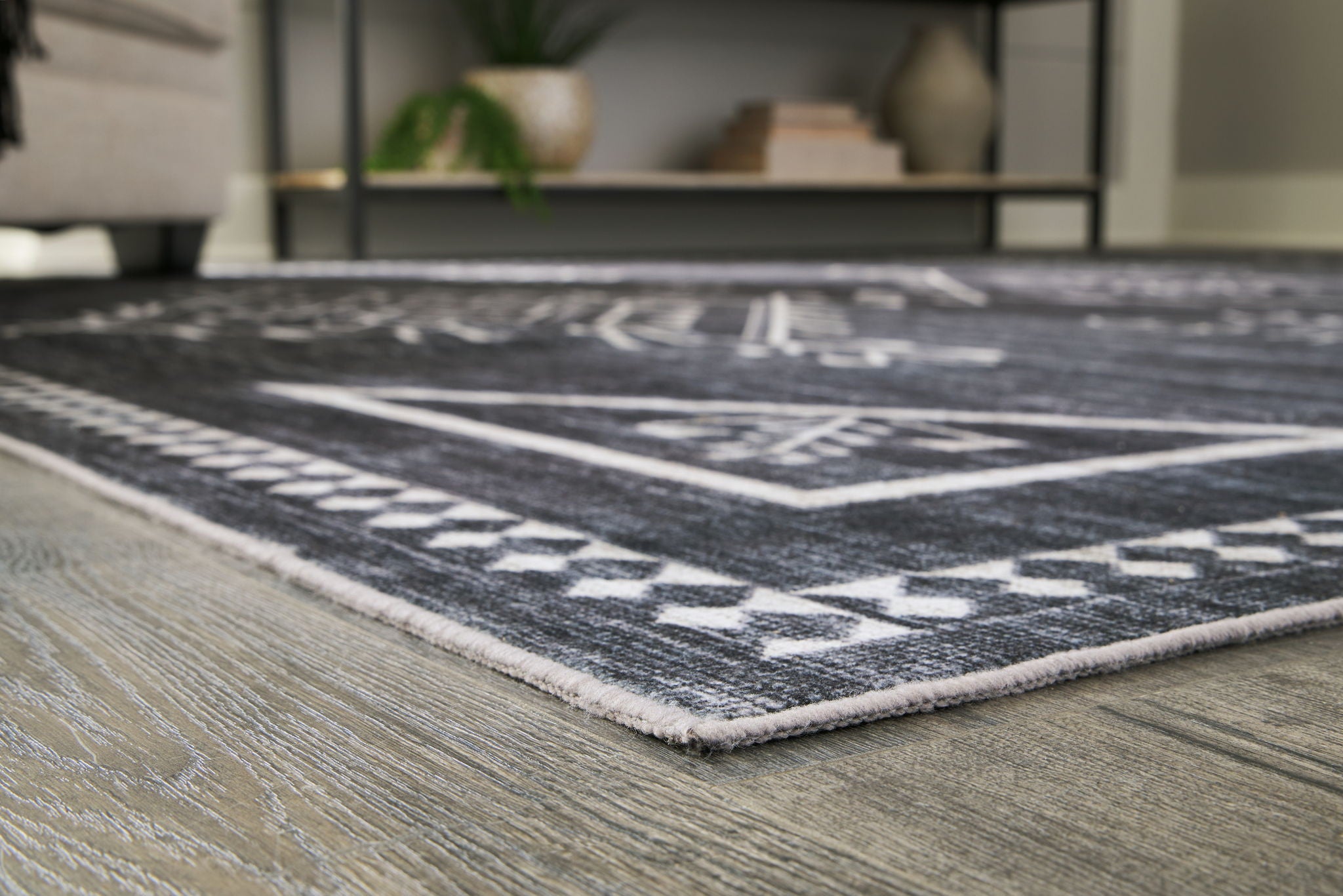 Arloman - 5' x 7' Rug - Black / Cream / Gray - Urban Living Furniture (Los Angeles, CA)