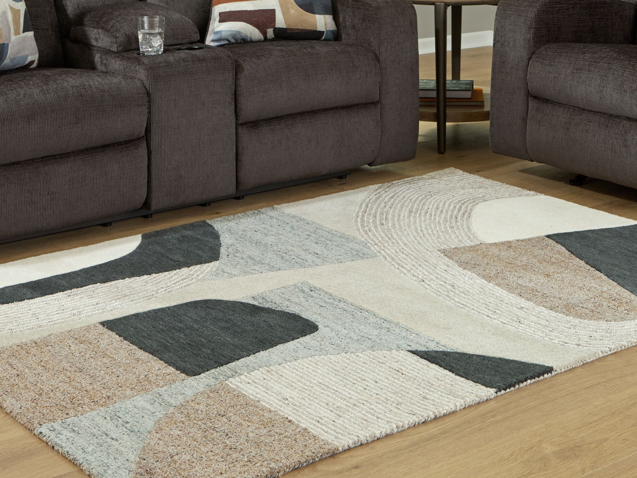Edrickhill - Rug - Urban Living Furniture (Los Angeles, CA)