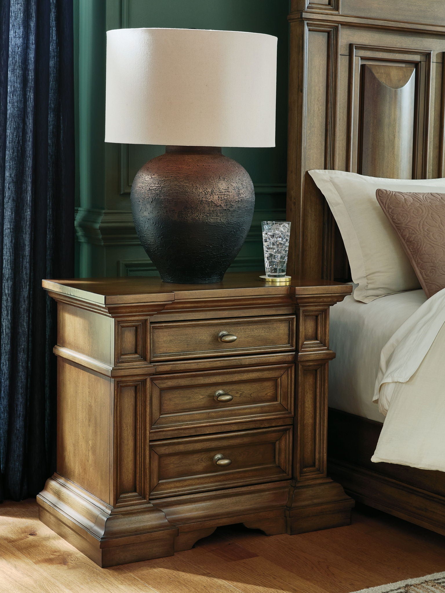 Frantanna - Three Drawer Night Stand - Brown - Urban Living Furniture (Los Angeles, CA)