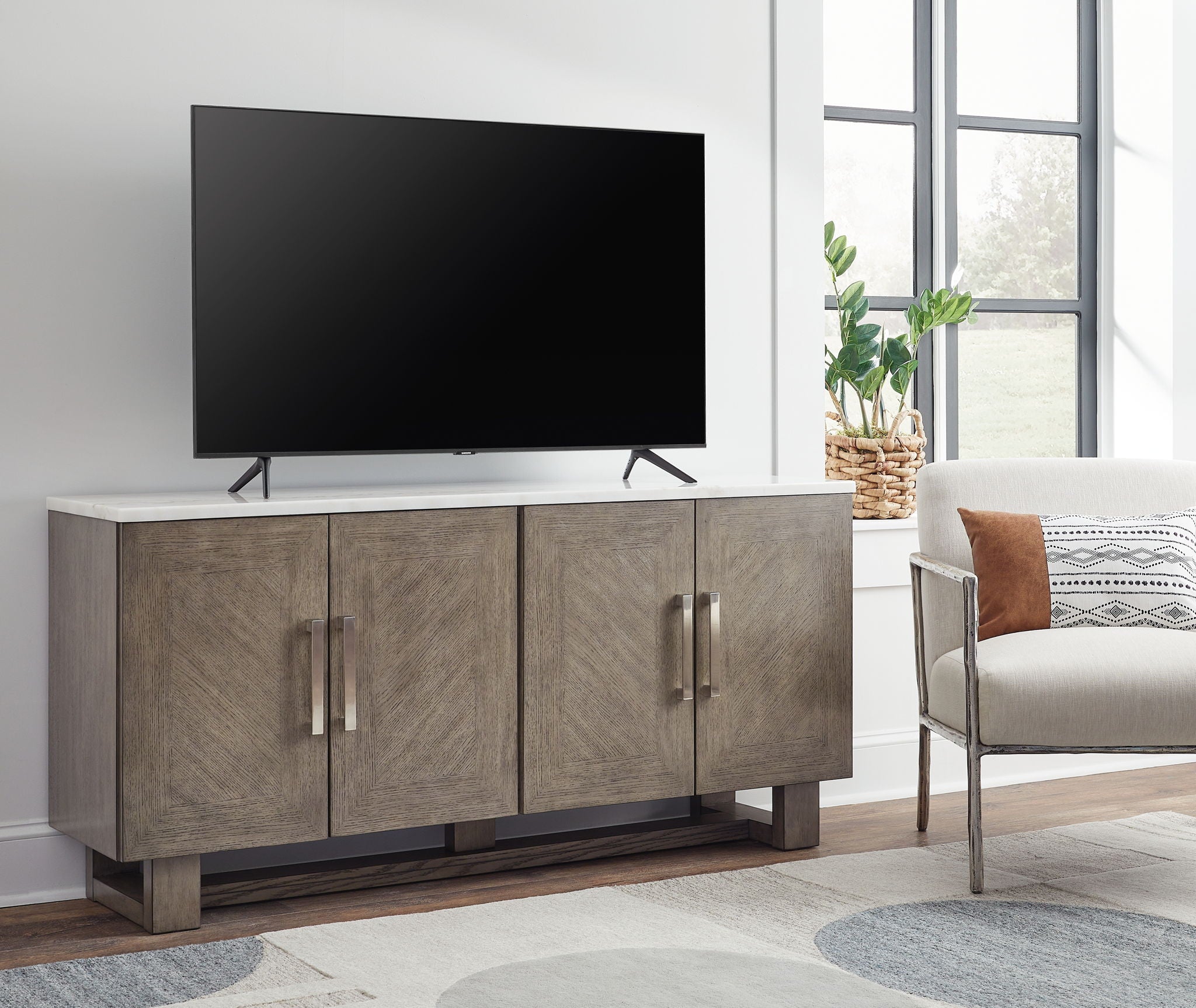 Loyaska - Grayish Brown / White - Extra Large TV Stand - Urban Living Furniture (Los Angeles, CA)
