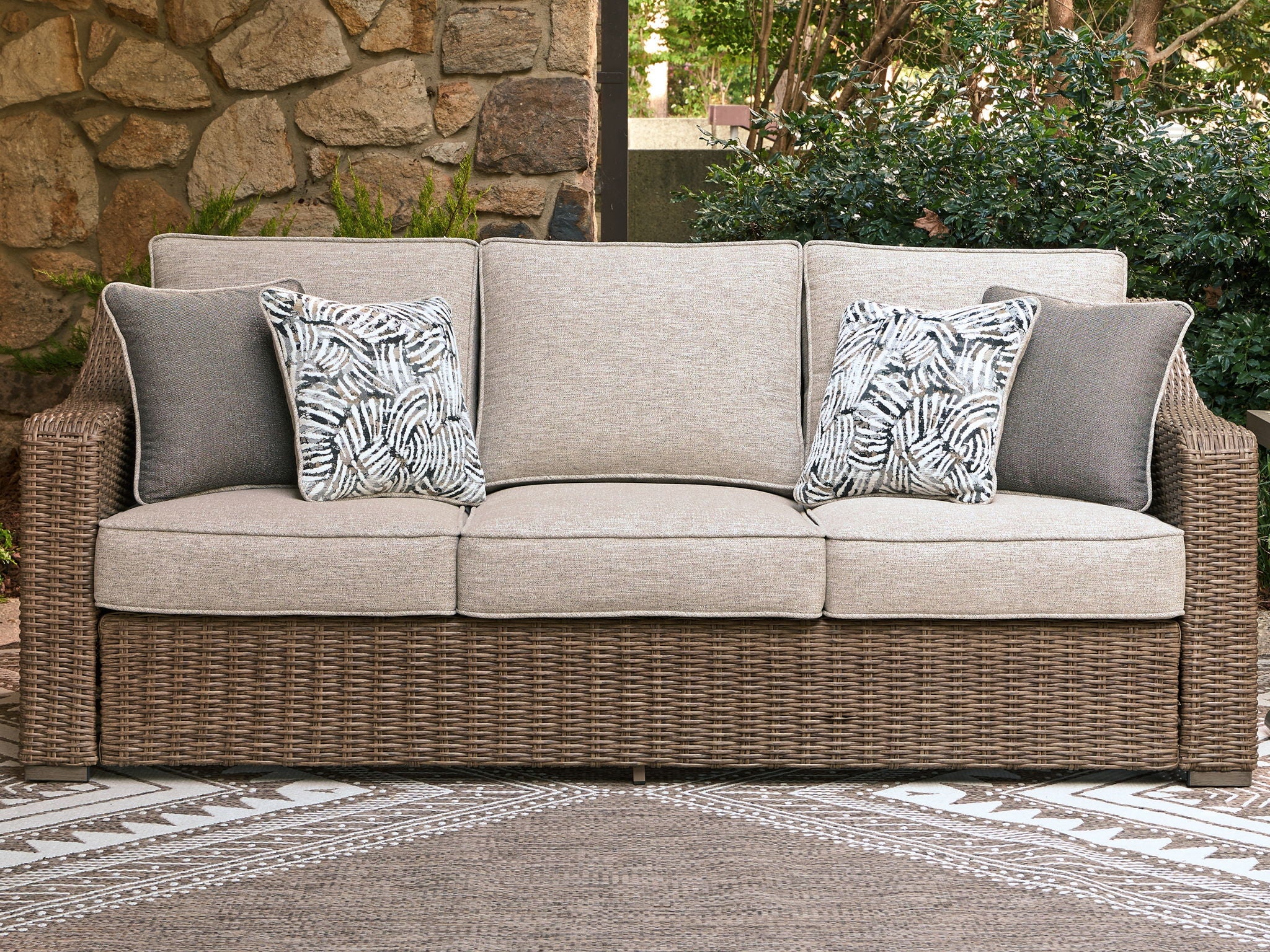 Laguna Heights - Sofa With Cushion - Beige