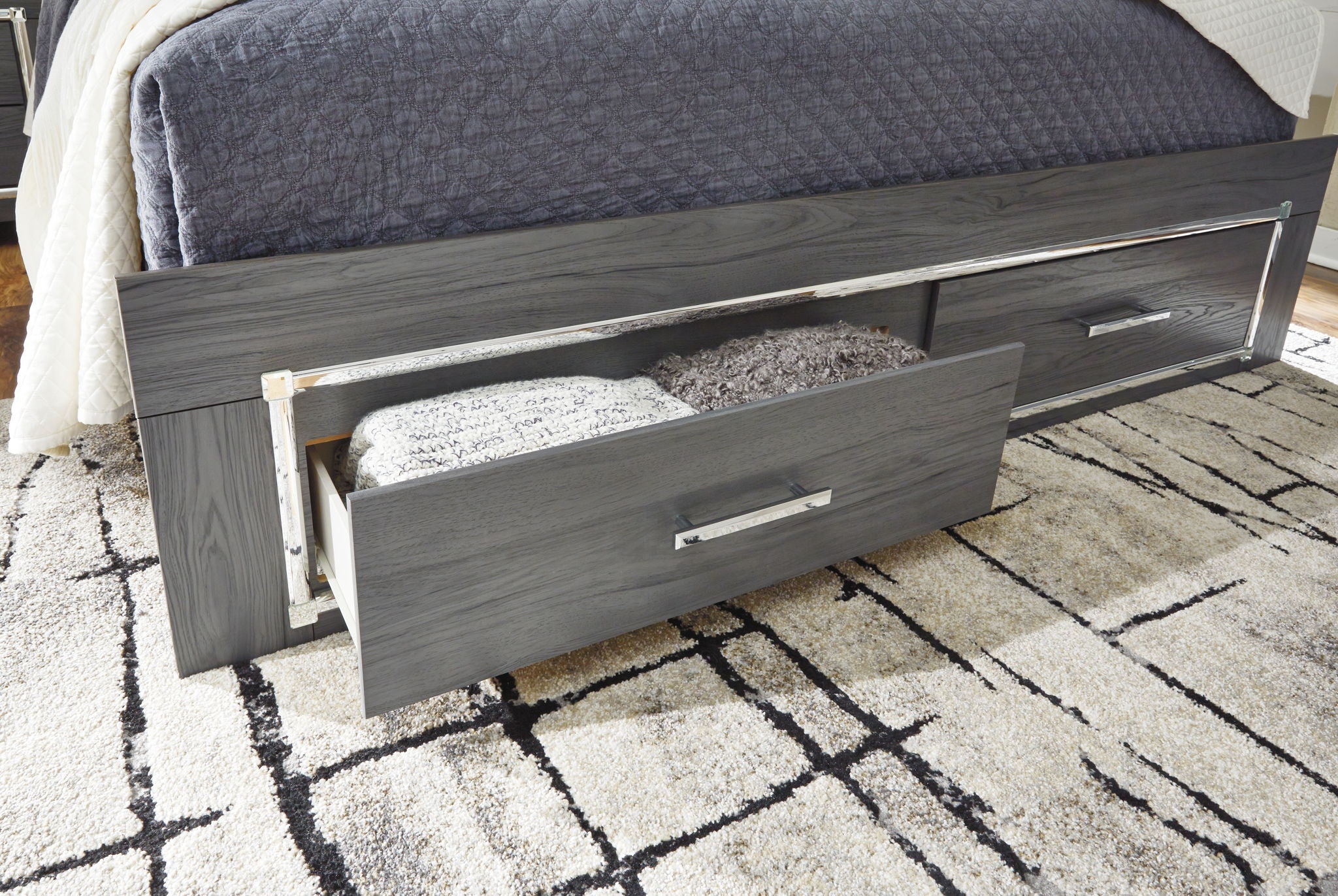 Lodanna - Storage Bed - Urban Living Furniture (Los Angeles, CA)