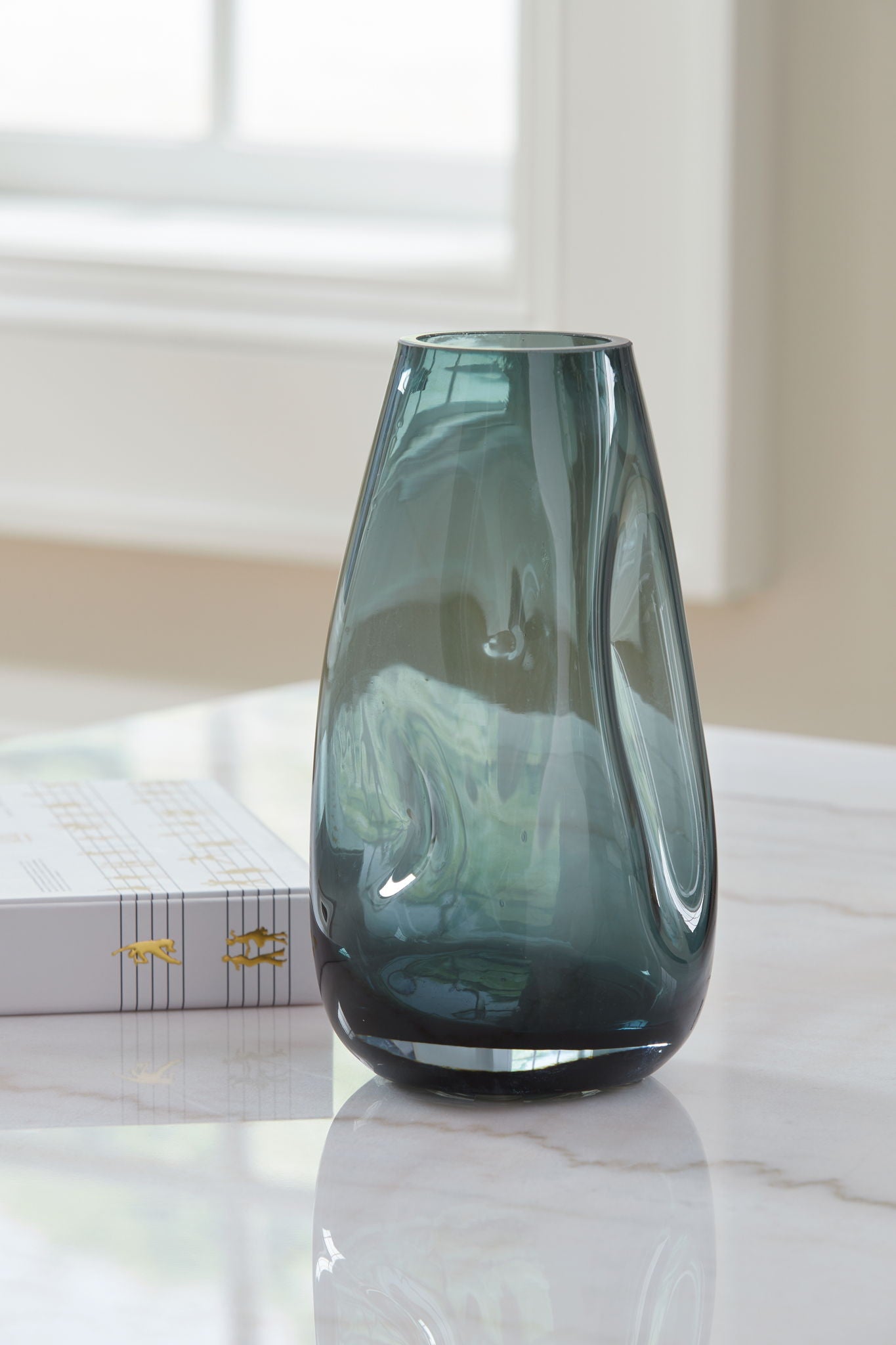 Beamund - Vase - 9" - Urban Living Furniture (Los Angeles, CA)