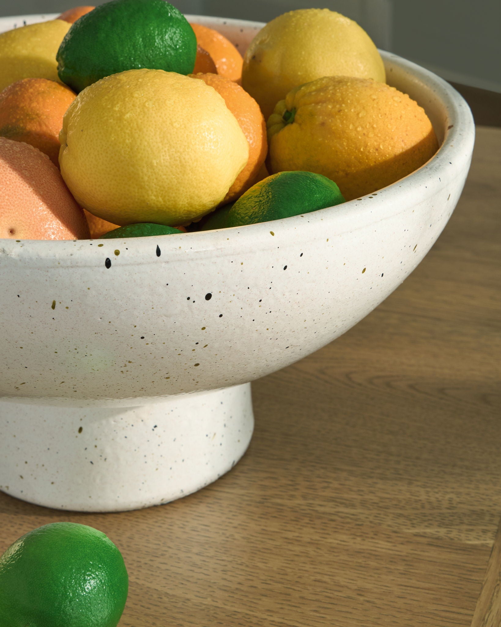 Dallinworth - White / Black - Bowl - Urban Living Furniture (Los Angeles, CA)