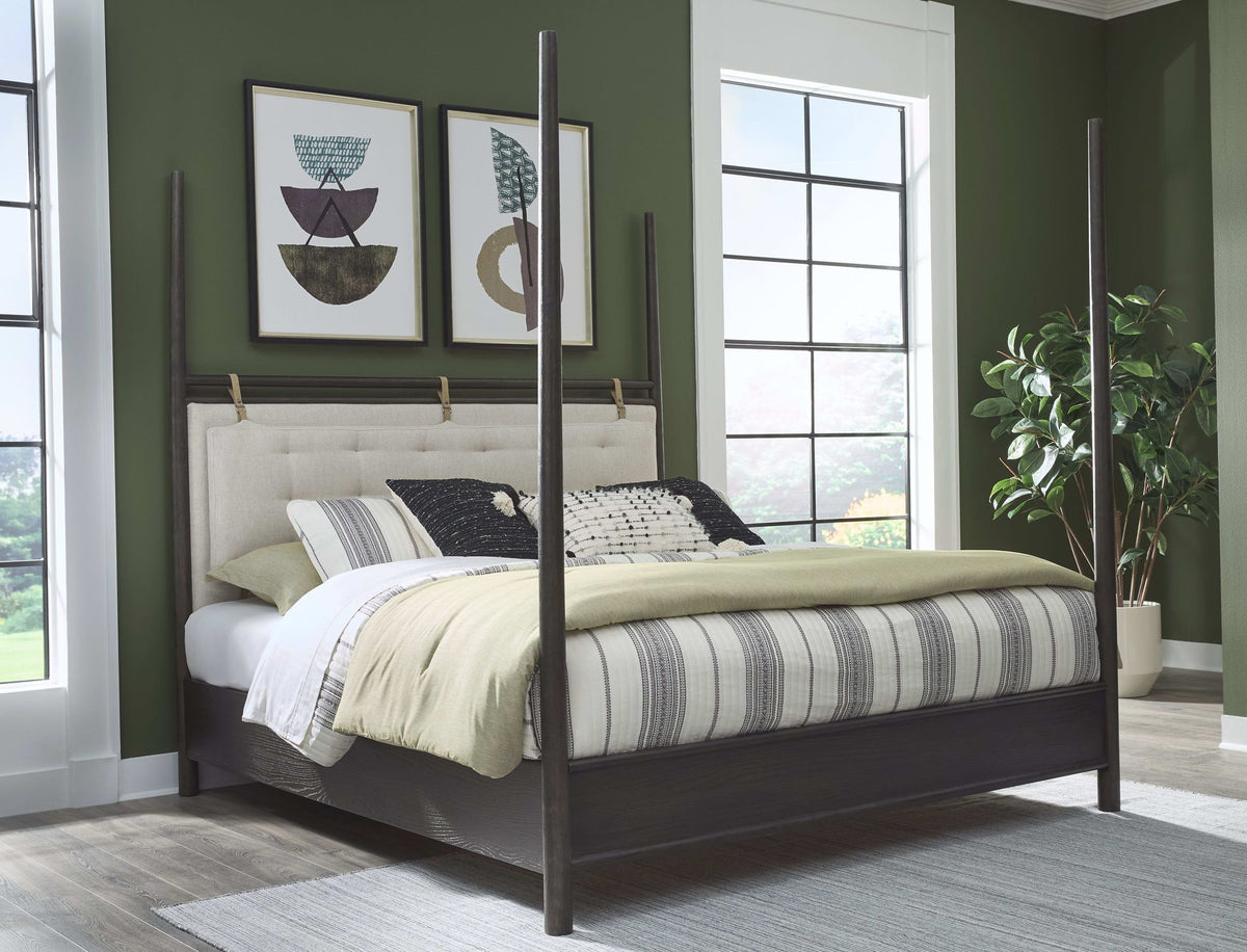 Rockport - Upholstered Poster Bed