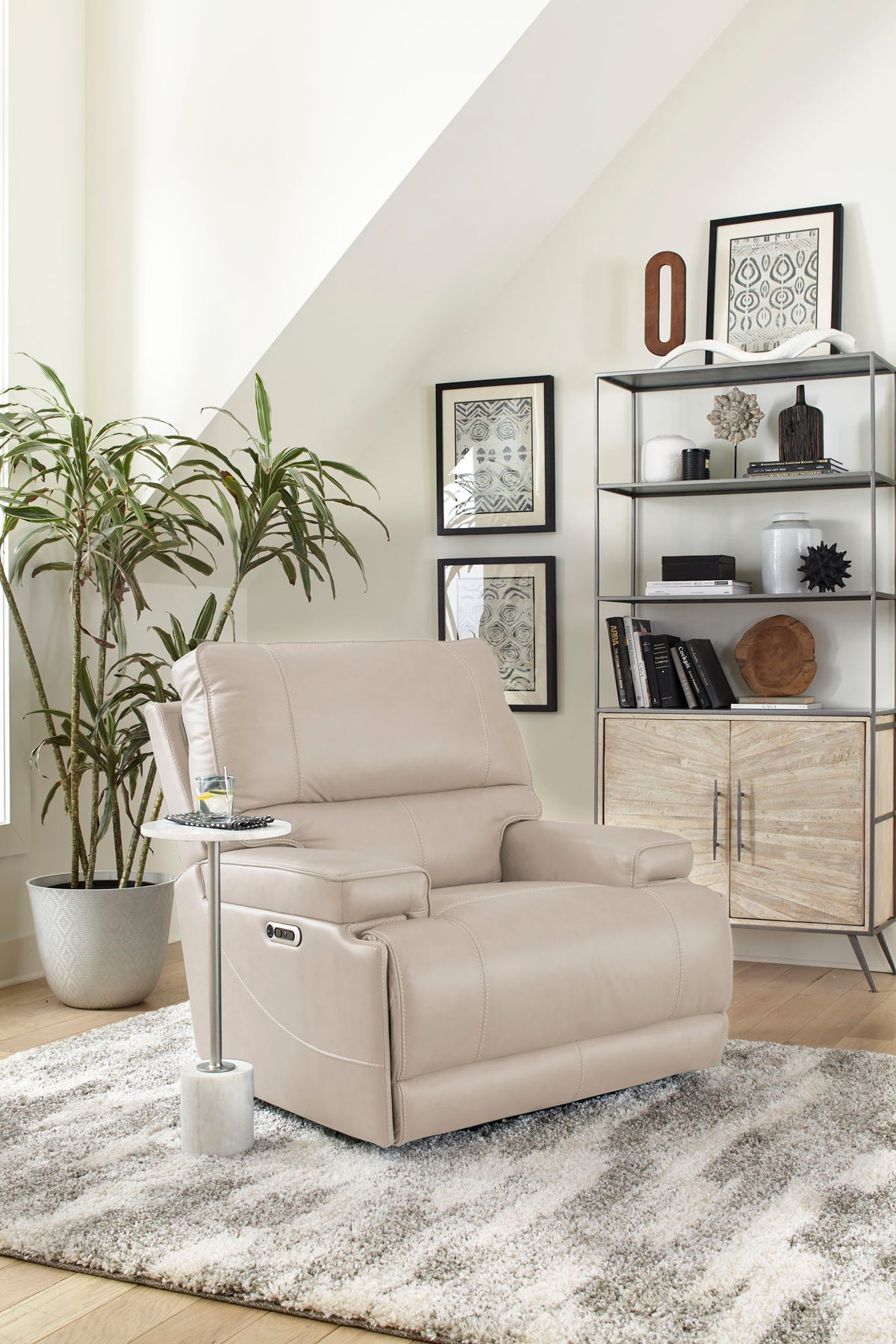Whitman - Powered By Freemotion Cordless Power Recliner (Set of 2)