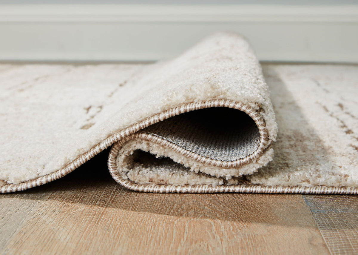 Kasney - 8' x 10' Rug - Cream / Brown