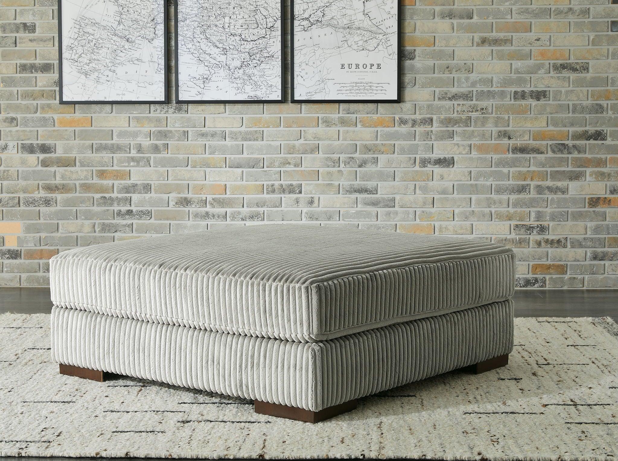 Lindyn - Oversized Accent Ottoman - Urban Living Furniture (Los Angeles, CA)