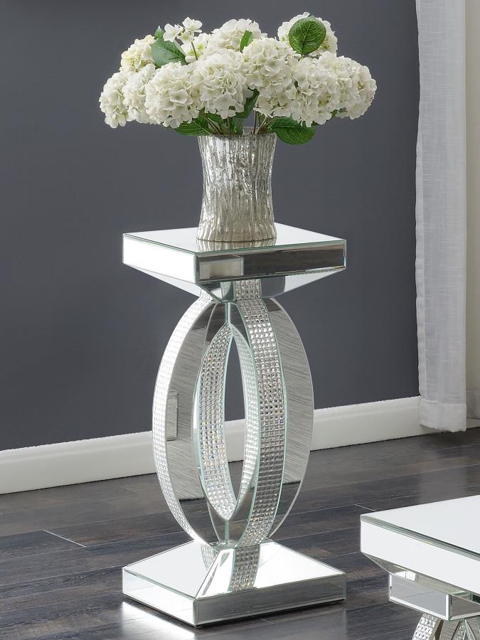 Amalia - Square Mirrored Acrylic Crystal Side End Table - Silver - Urban Living Furniture (Los Angeles, CA)