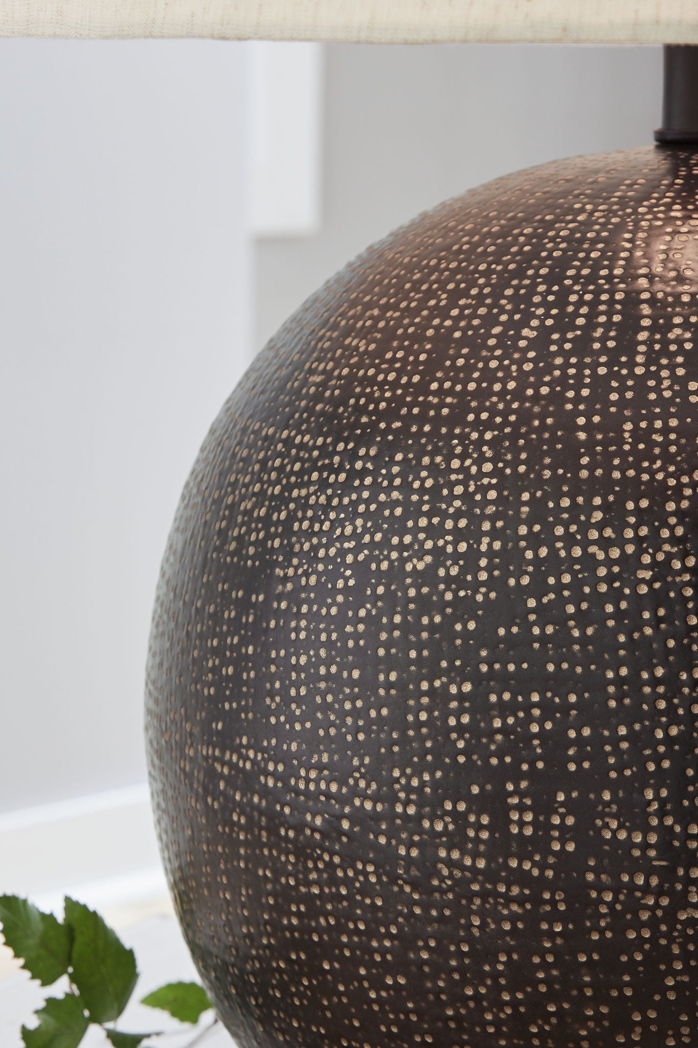 Hambell - Black / Gold Finish - Metal Table Lamp - Urban Living Furniture (Los Angeles, CA)