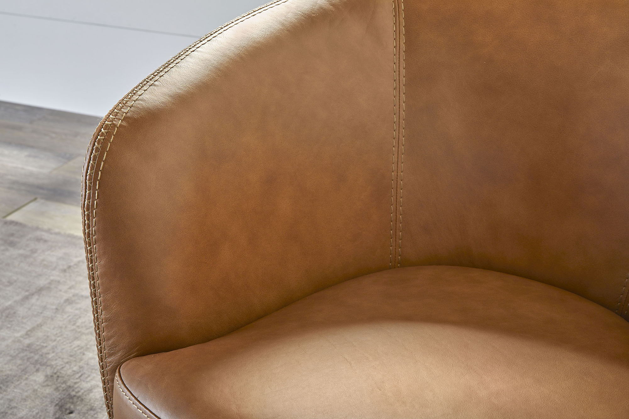 Barolo - 100% Italian Leather Swivel Club Chair (Set of 2)