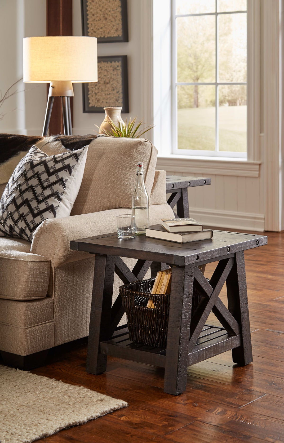 Yosemite - Solid Wood Table