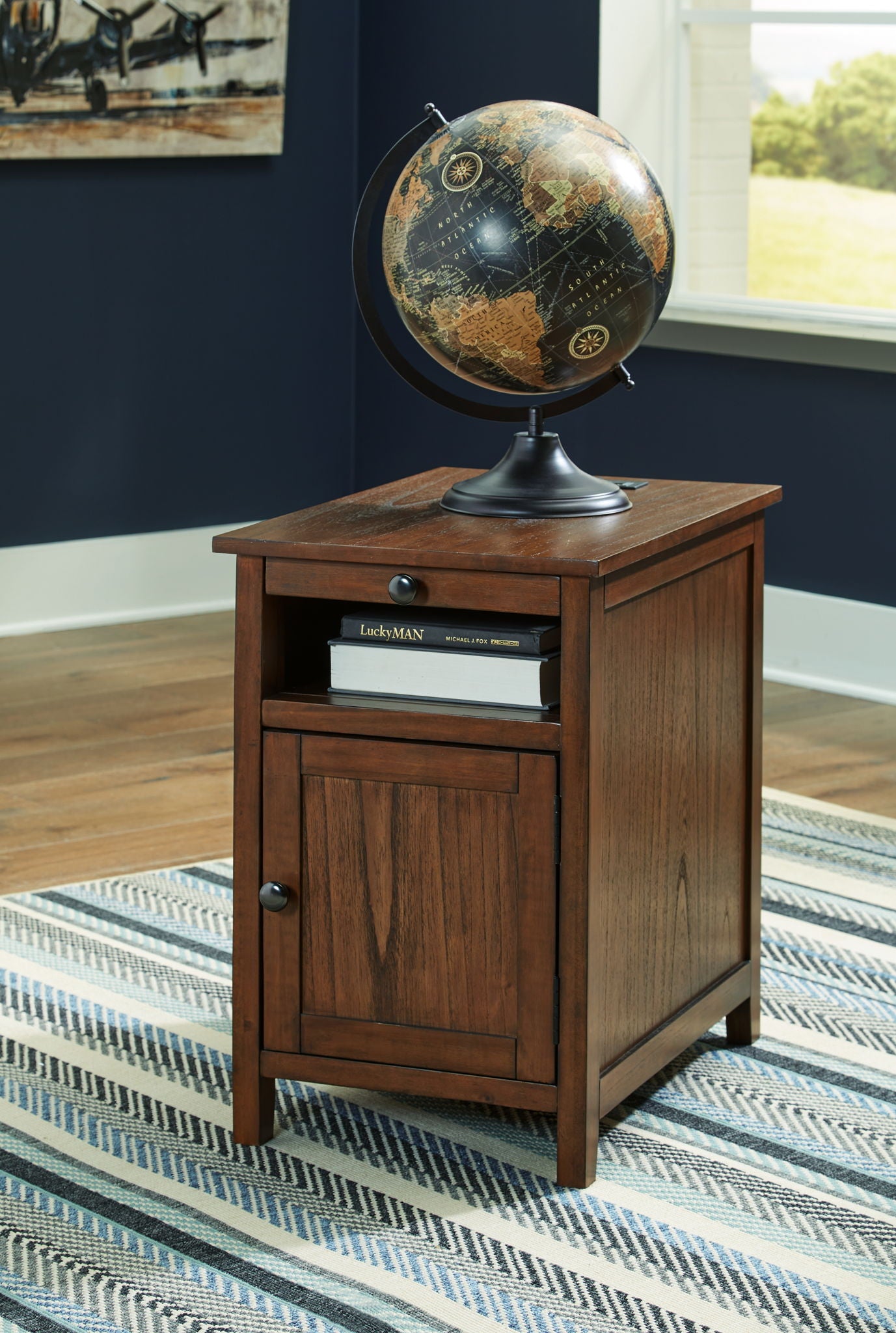 Treytown - Chair Side End Table - Urban Living Furniture (Los Angeles, CA)